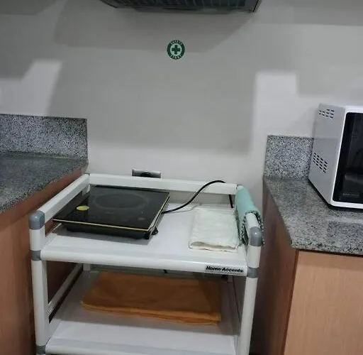 Cubao Manhattan Heights, Unit 8bc Tower B, 1 Br Apartment Manila